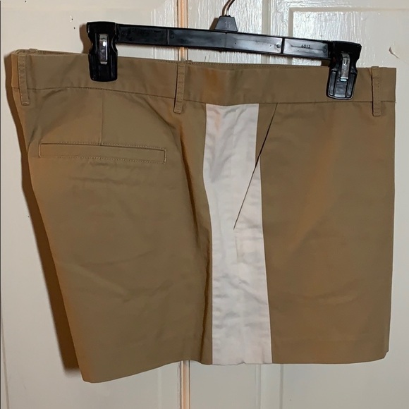 Women’s Gap Shorts Plus size 16 tan white side stripe - Picture 6 of 6